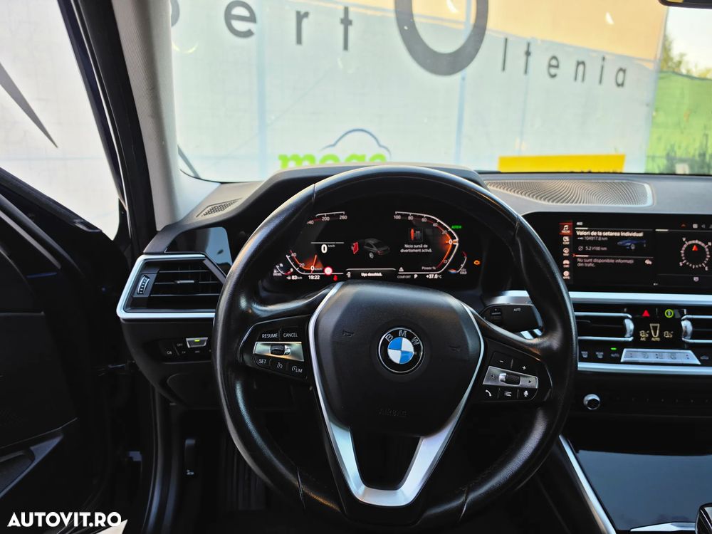 BMW Seria 3 318d Aut. - 11