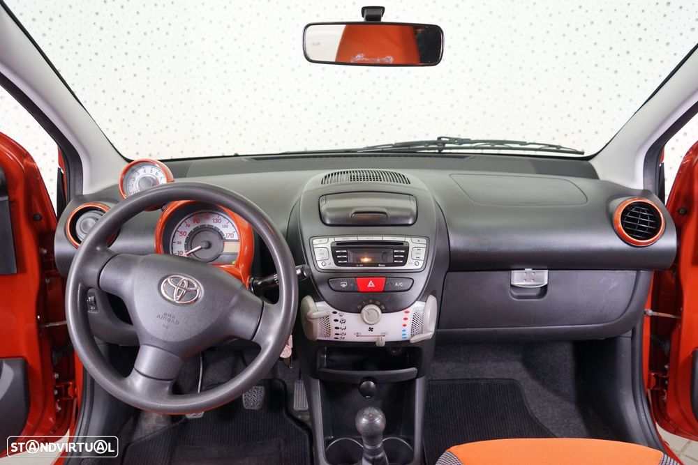 Toyota Aygo 1.0 Orange Edition - 16