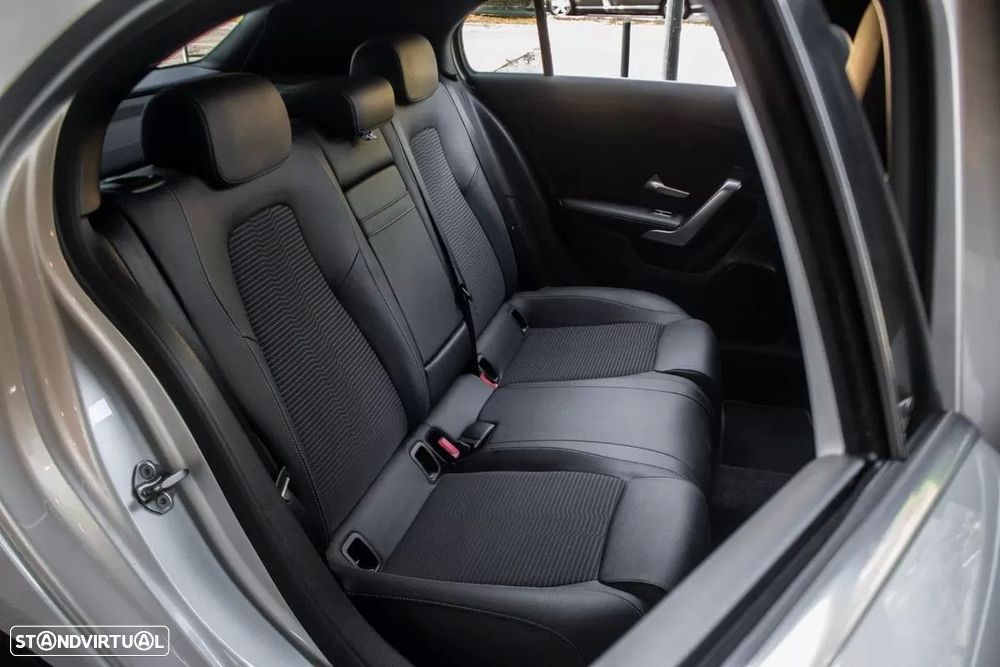 Mercedes-Benz A 180 d Business Solutions - 32