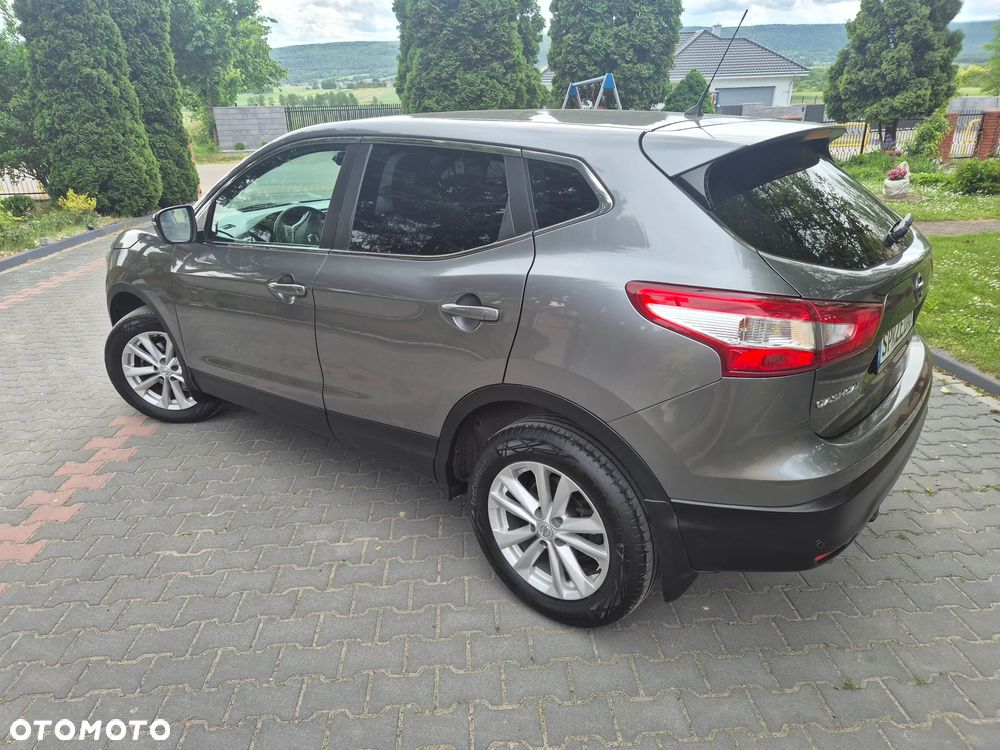 Nissan Qashqai 1.6 dCi DPF acenta - 5