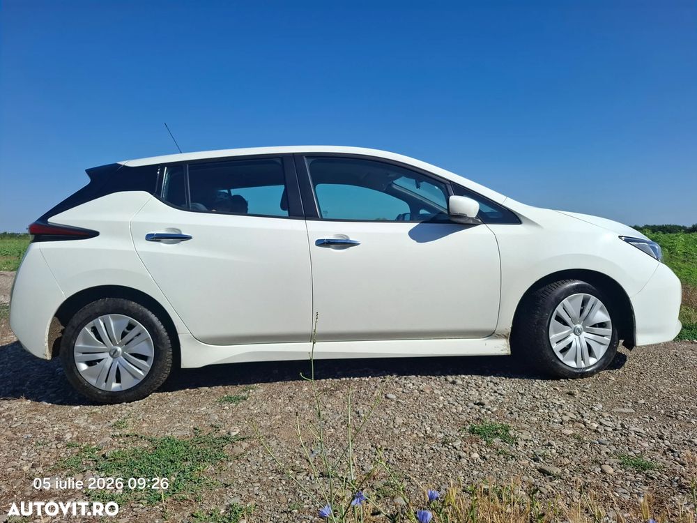 Nissan LEAF N-Connecta - 10
