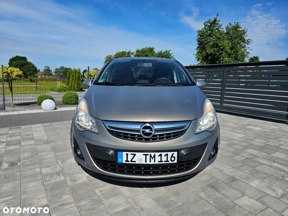 Opel Corsa 1.4 16V Automatik 150 Jahre - 3