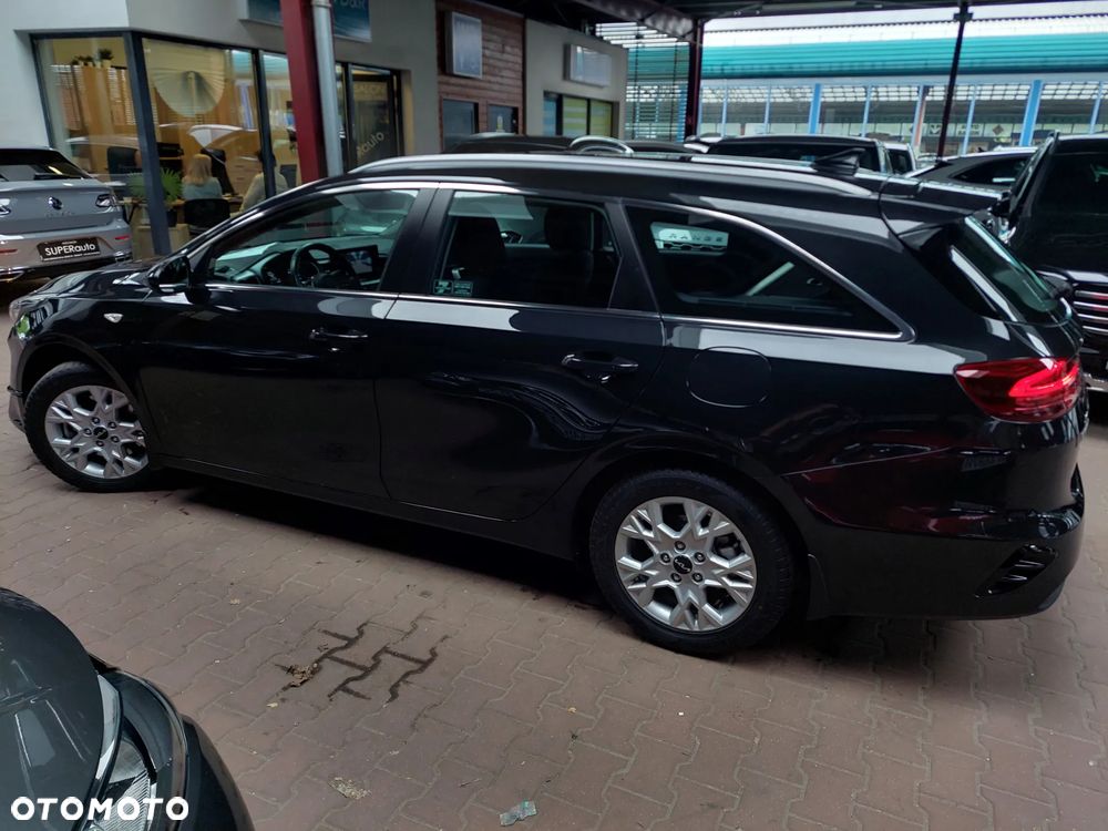 Kia Ceed 1.5 T-GDI M - 32