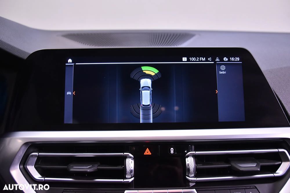 BMW Seria 3 320i Touring Aut. - 20