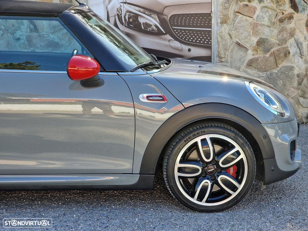 MINI Cabrio John Cooper Works Auto Desportiva - 29
