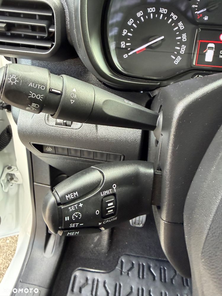 Toyota Proace City Verso 1.5 D-4D Business - 19