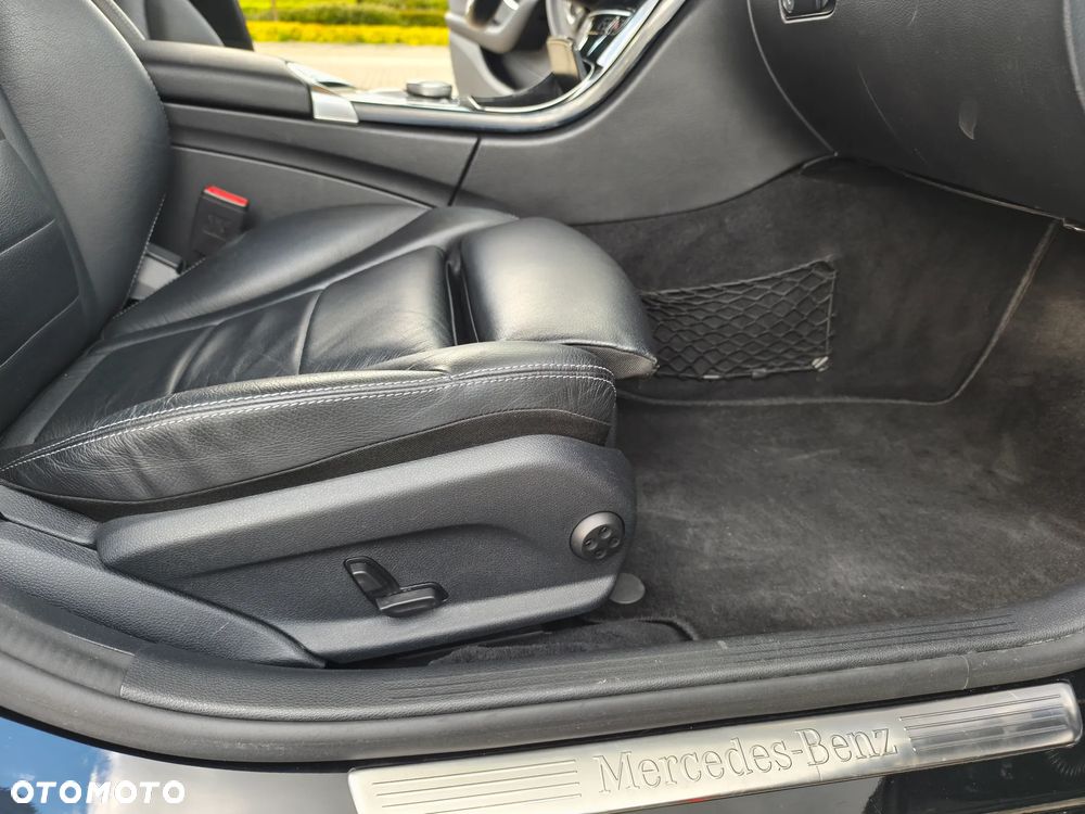 Mercedes-Benz Klasa C 200 4MATIC 9G-TRONIC - 21