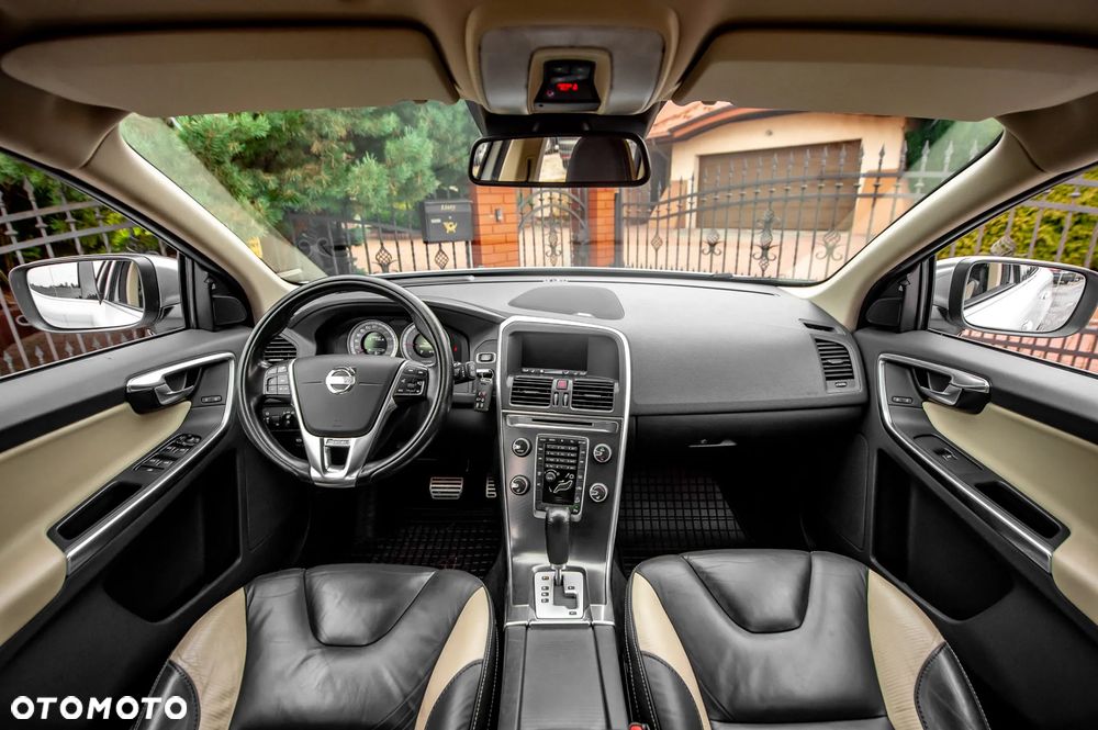Volvo XC 60 D5 AWD RDesign - 22