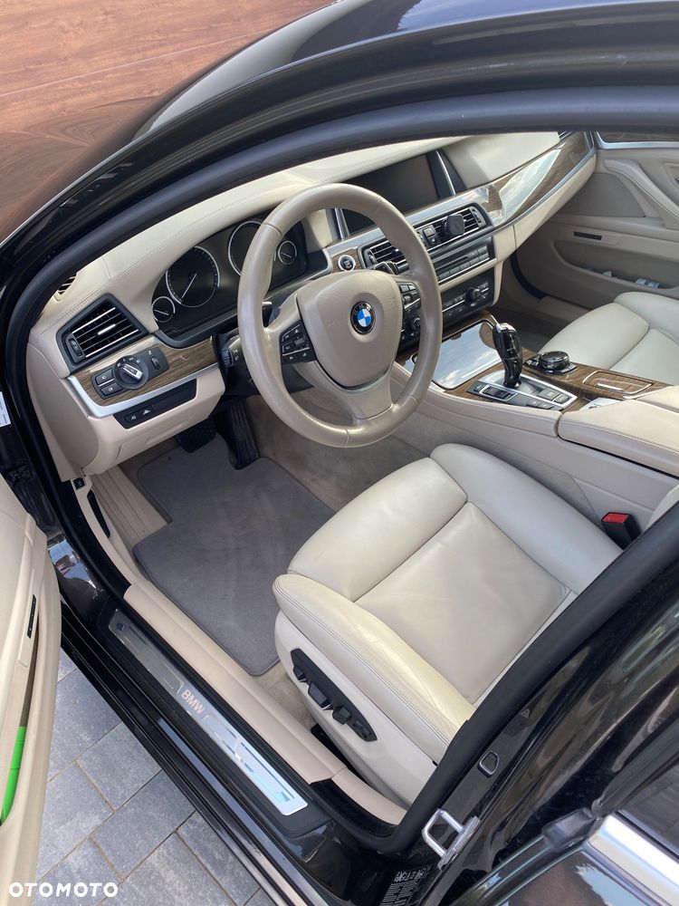 BMW Seria 5 520d xDrive Modern Line - 4