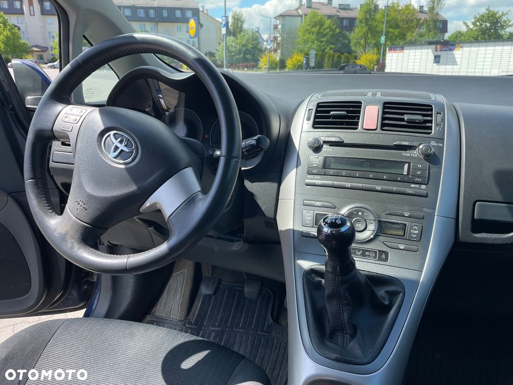 Toyota Auris 1.4 D-4D Luna - 9