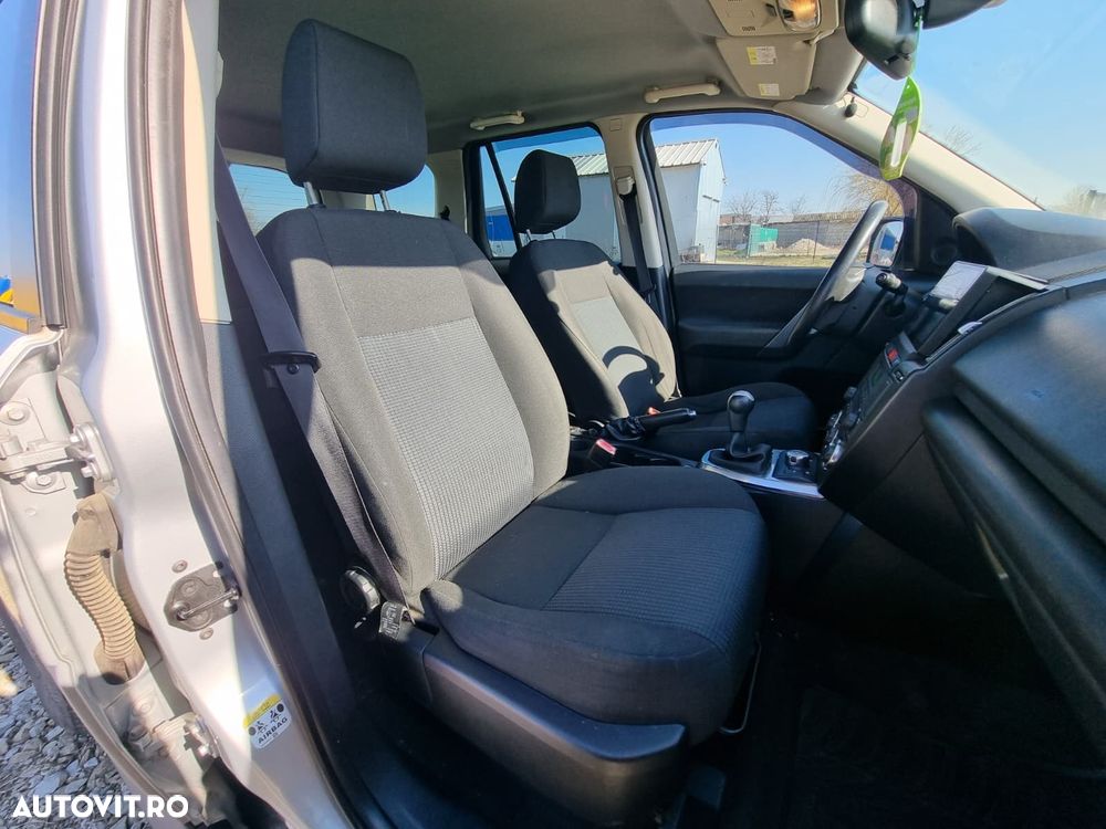 Land Rover Freelander 2.2 TD4 E - 12