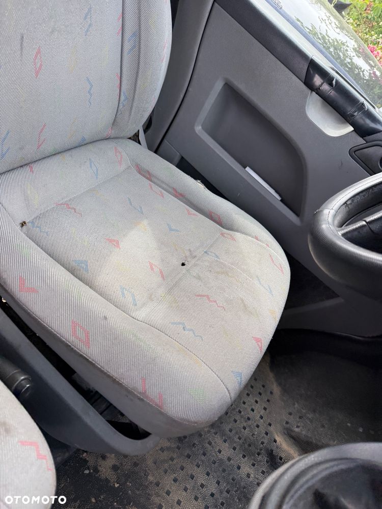VW Transporter t5 fotel kierowcy 2003-… Europa - 2