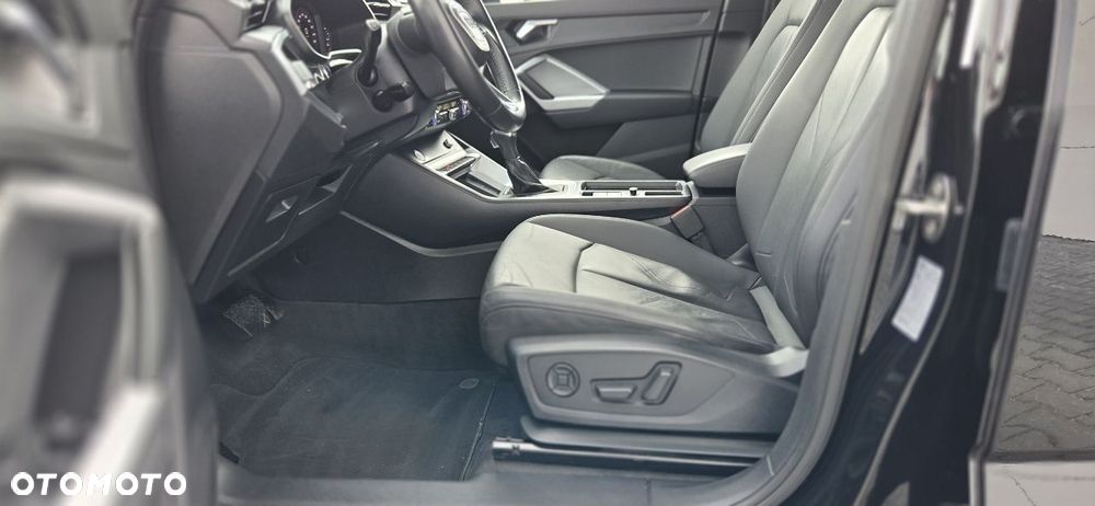 Audi Q3 2.0 TDI S tronic sport - 29