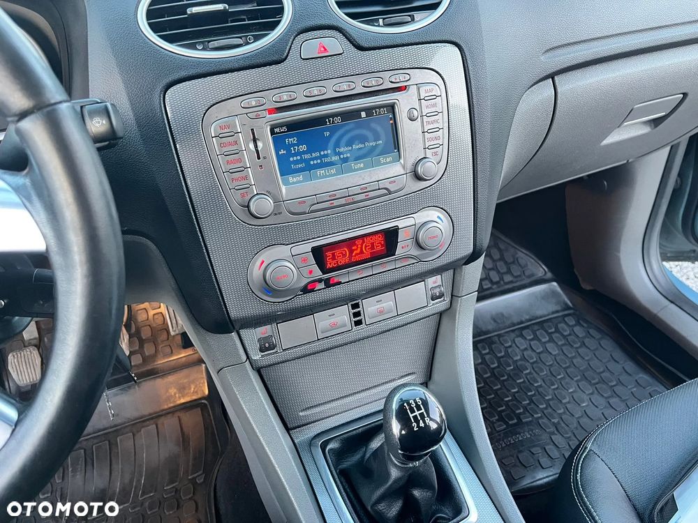 Ford Focus 1.6 TDCi DPF Titanium - 10