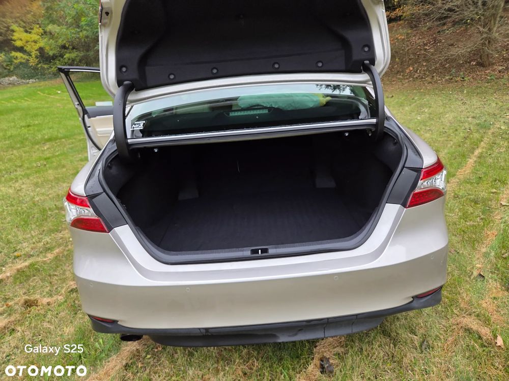 Toyota Camry 2019 photo 5