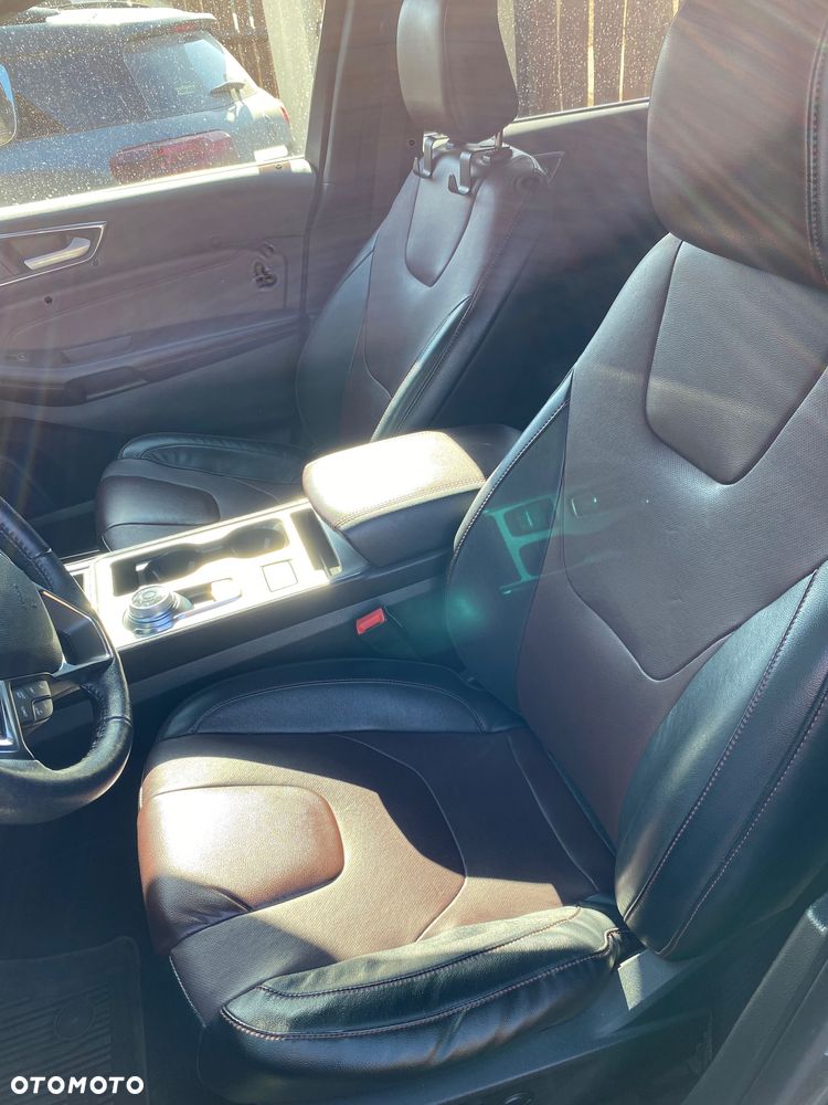 Ford Edge 2.0 EcoBlue Twin-Turbo 4WD Titanium - 36