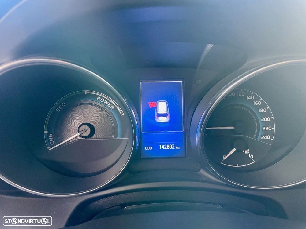 Toyota Auris 1.8 HSD Comfort +P.Sport+Navi - 15