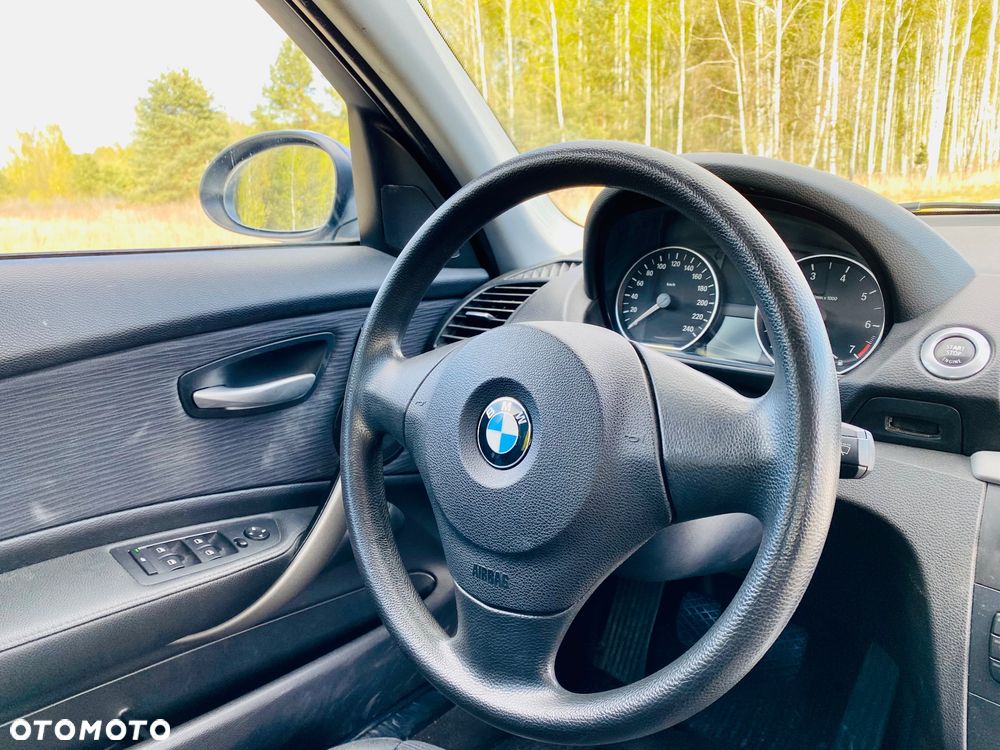 BMW Seria 1 - 37