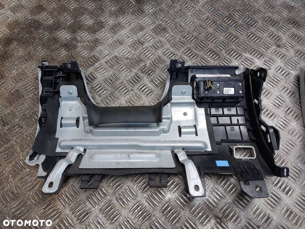 SCHOWEK PASAŻERA + DÓŁ DESKI KIEROWCY JAGUAR XF X250 EU 8X23-11654-AB - 7