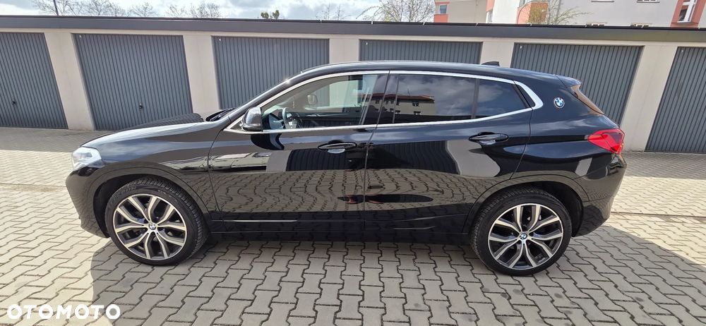 BMW X2 xDrive20i Advantage Plus - 2