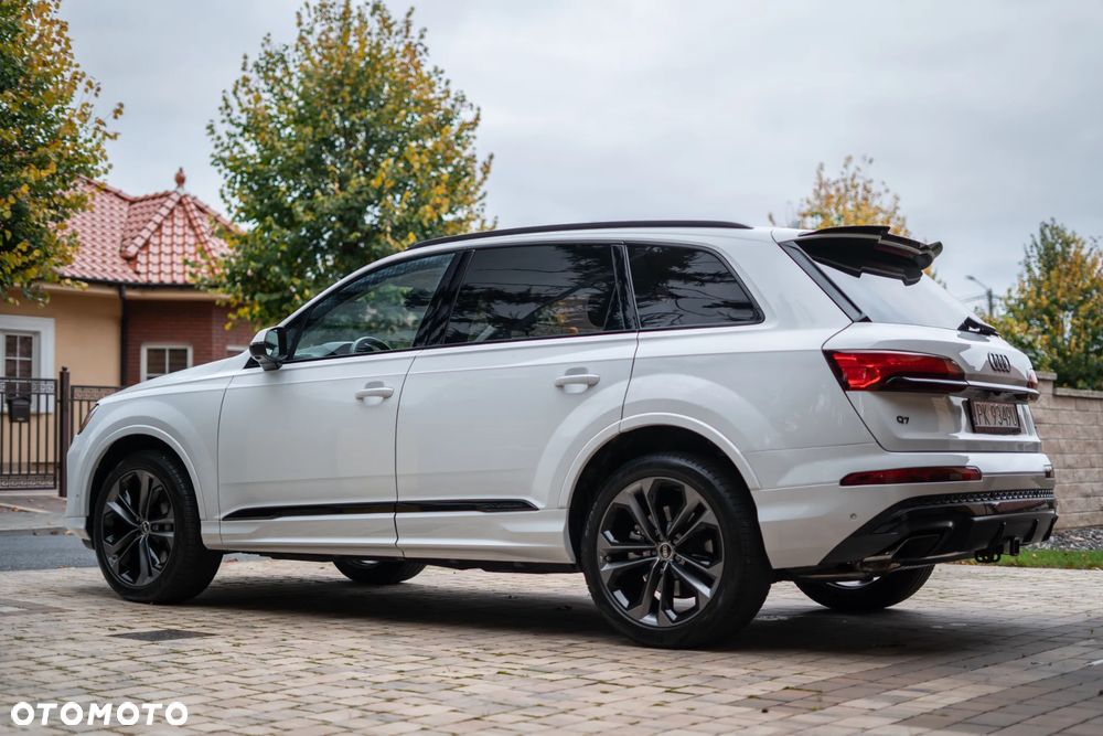 Audi Q7 55 TFSI mHEV Quattro S Line Tiptr - 16