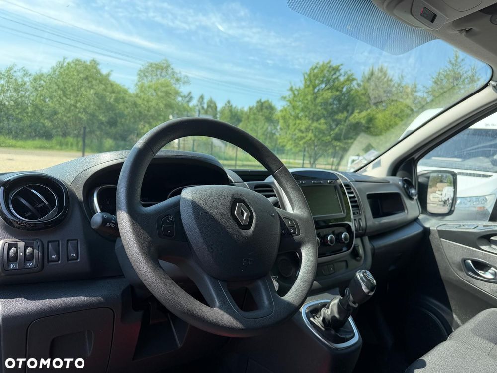 Renault Trafic / 2.0D / 120KM / LED / Najbogatsza wersja / 90000 KM / FV23% - 10