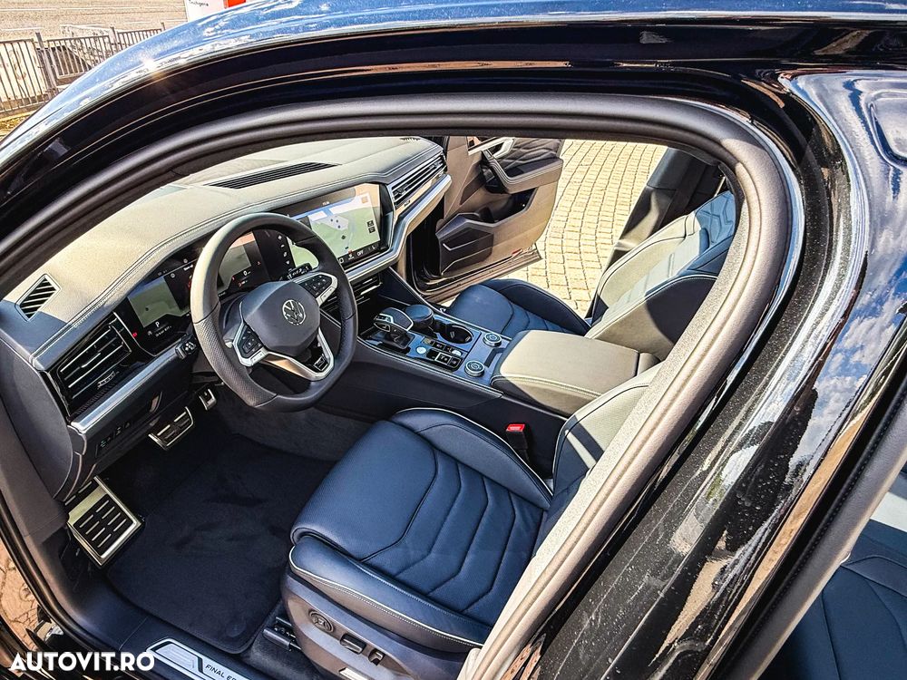 Volkswagen Touareg V6 TDI 4MOTION R-Line - 11