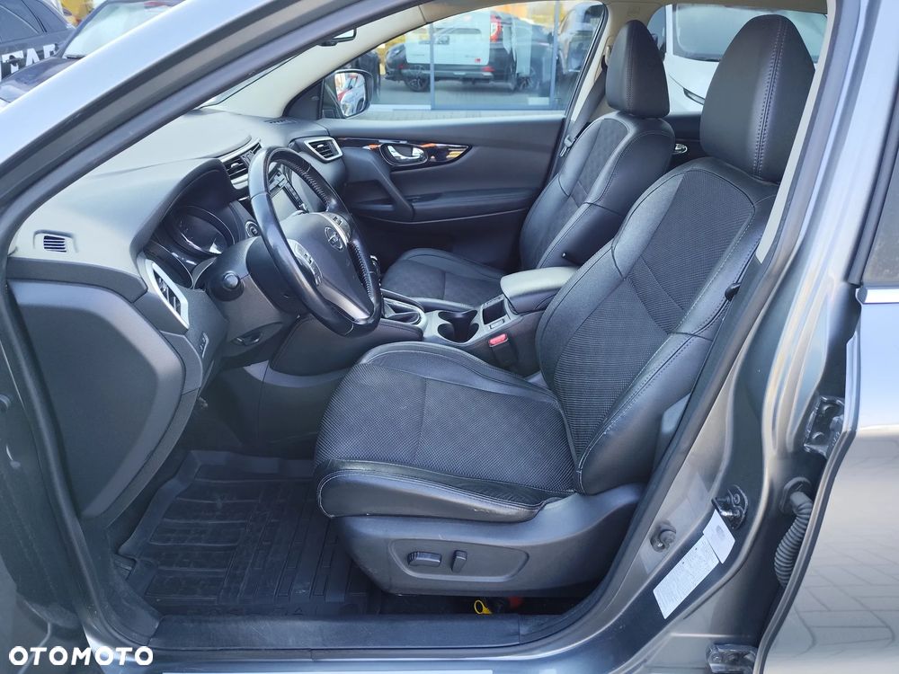 Nissan Qashqai 1.2 DIG-T Tekna EU6 - 8