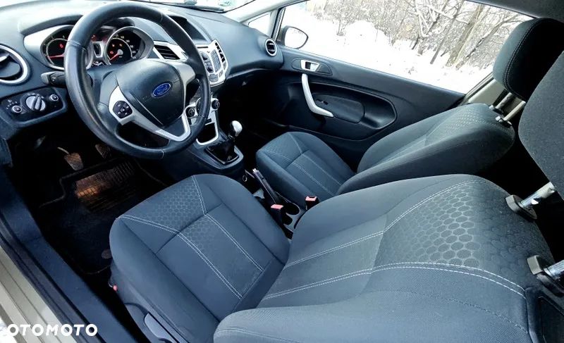 Ford Fiesta 1.4 Titanium - 23