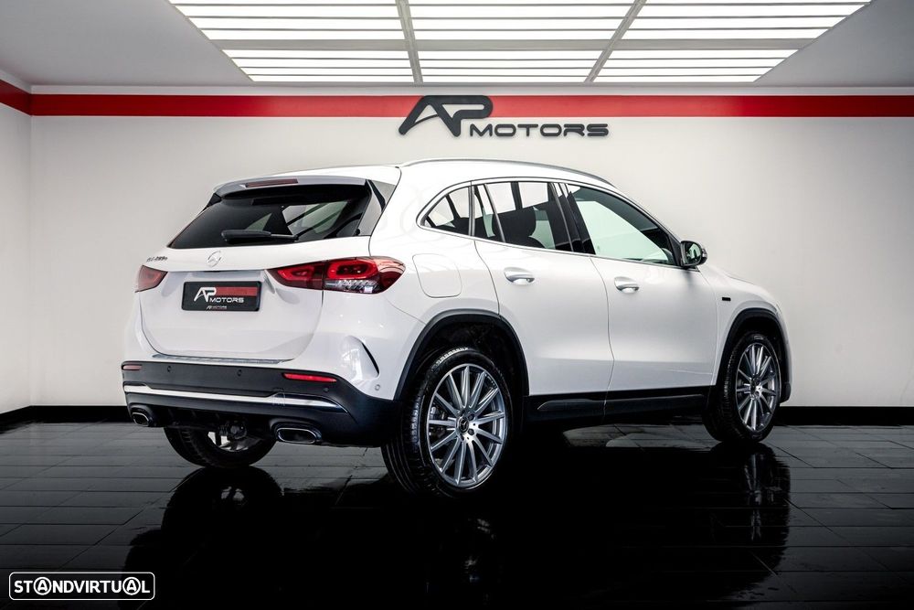 Mercedes-Benz GLA 250 e 8G-DCT AMG Line - 12