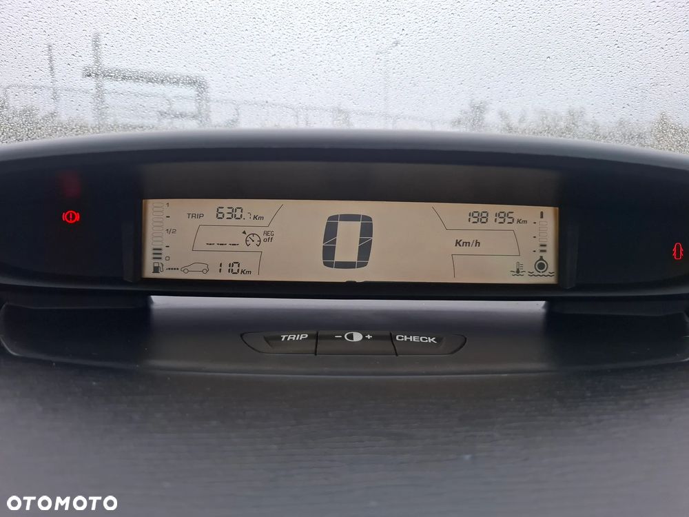 Citroën C4 1.6 16V Impress Pack - 24
