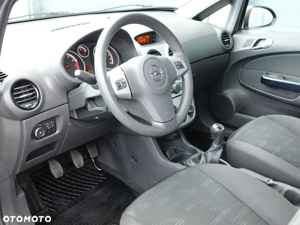 Opel Corsa 1.2 16V Edition / Active - 11