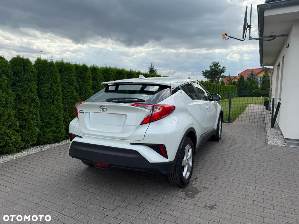 Toyota C-HR - 4