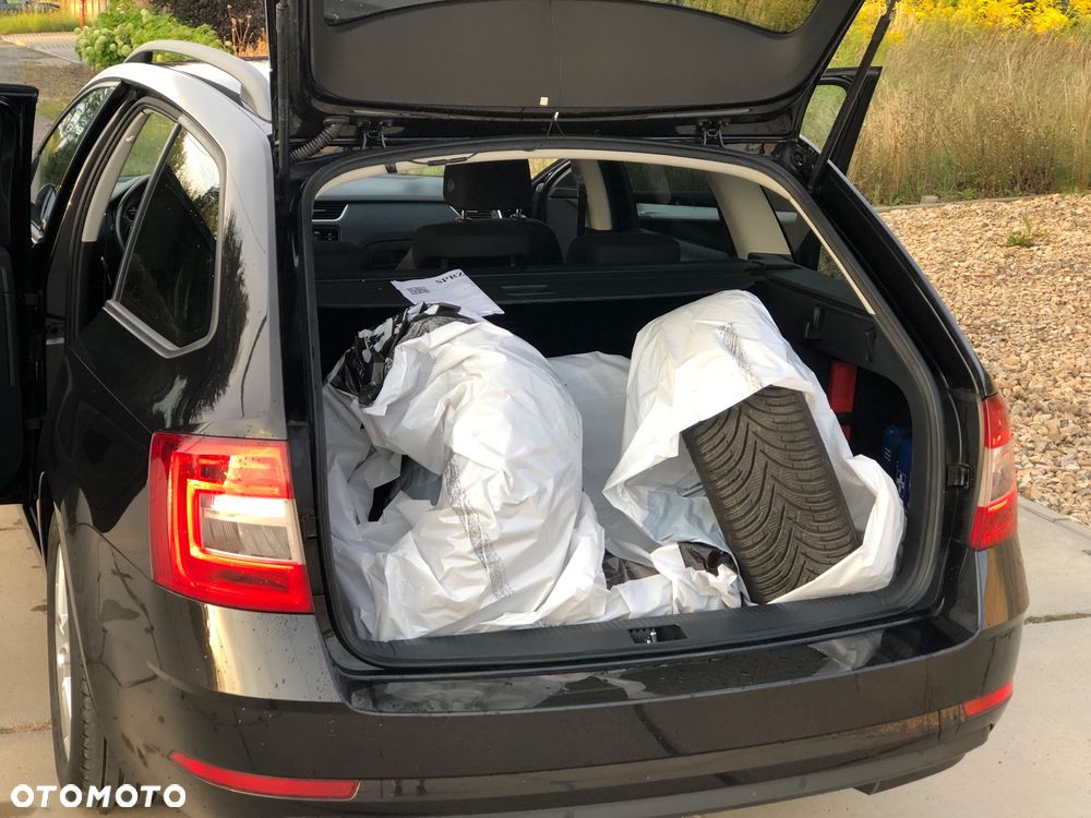 Skoda Octavia 2.0 TDI SCR Ambition DSG - 35