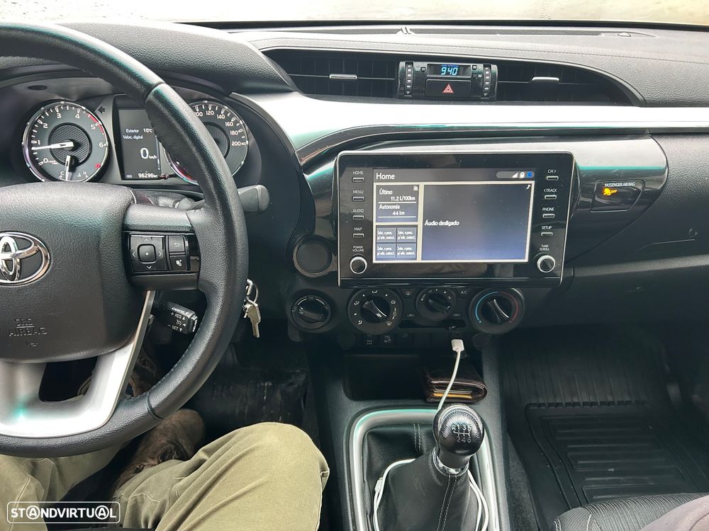 Toyota Hilux 2.4 D-4D 4WD Tracker - 6