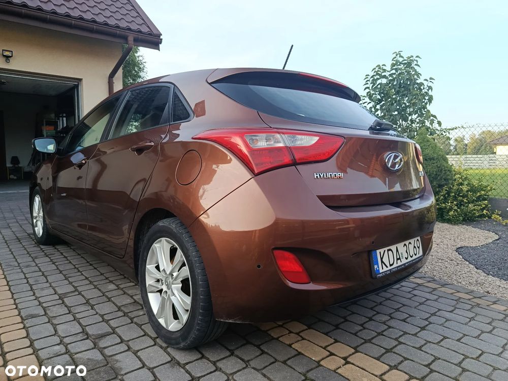 Hyundai i30 1.4 CRDi Premium - 8