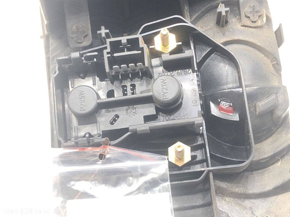 LAMPA PRAWY TYŁ - 50.00 PLN - FIAT STILO Multi Wagon (192_) 2003 - 2008 1.9 JTD 85 kW [115 KM] olej - 4