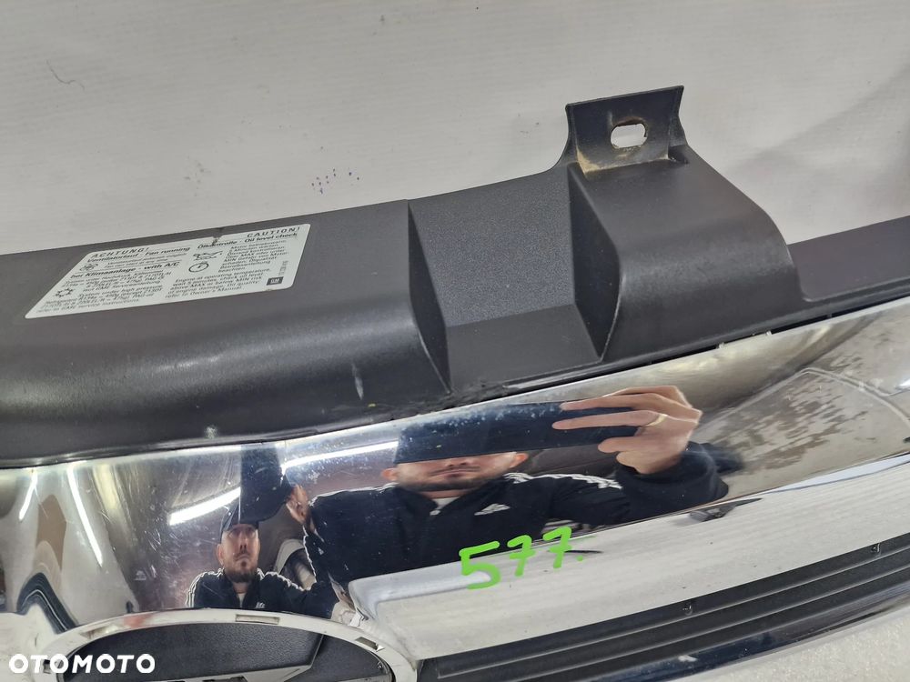 OPEL ZAFIRA B 05- ATRAPA / GRILL PRZEDNI PRZÓD , NR 13136136 , NR AUKCJI GL577 - 17