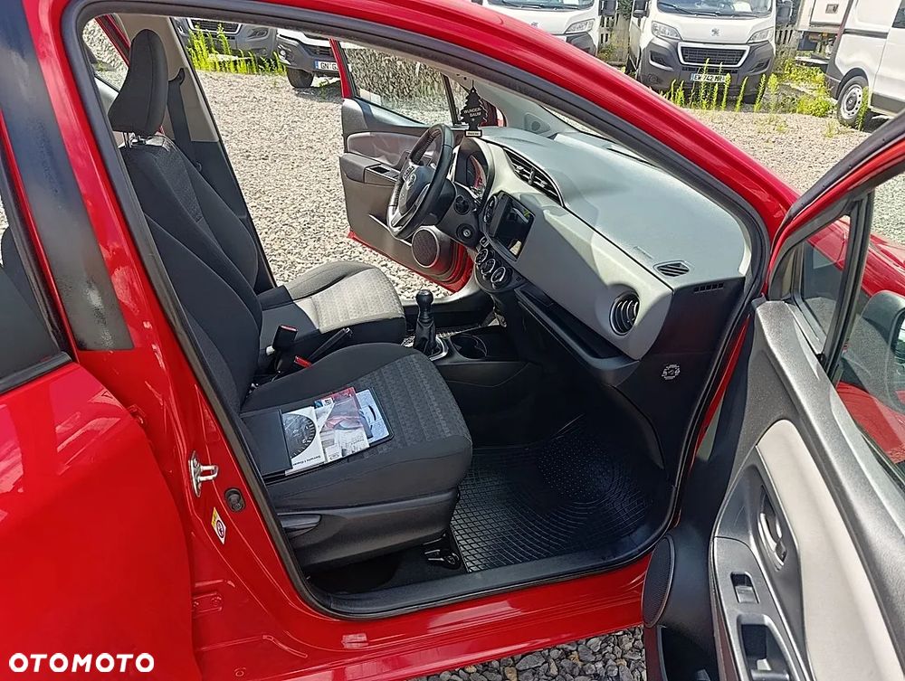 Toyota Yaris 1.0 Premium EU6 - 9