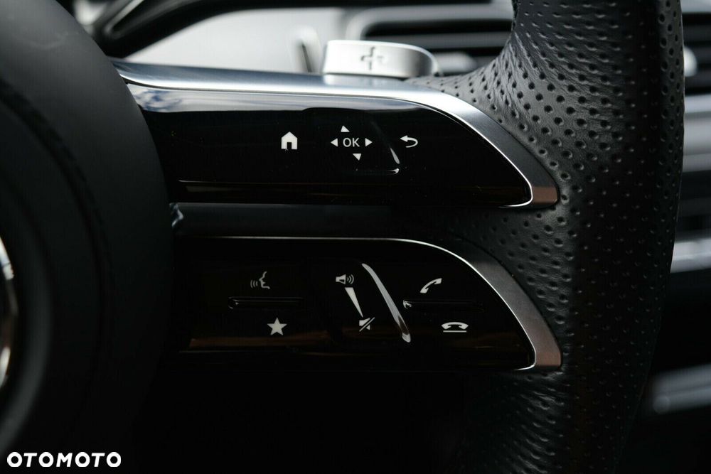 Mercedes-Benz GLE - 21