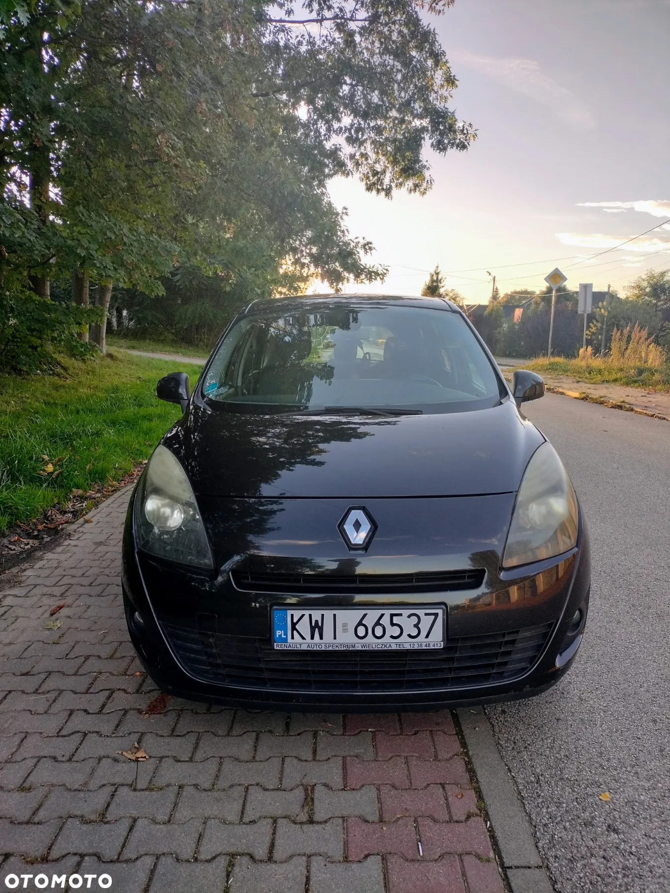 Renault Grand Scenic - 4