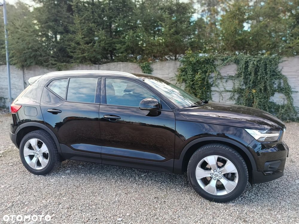 Volvo XC 40 T2 Momentum Core - 3
