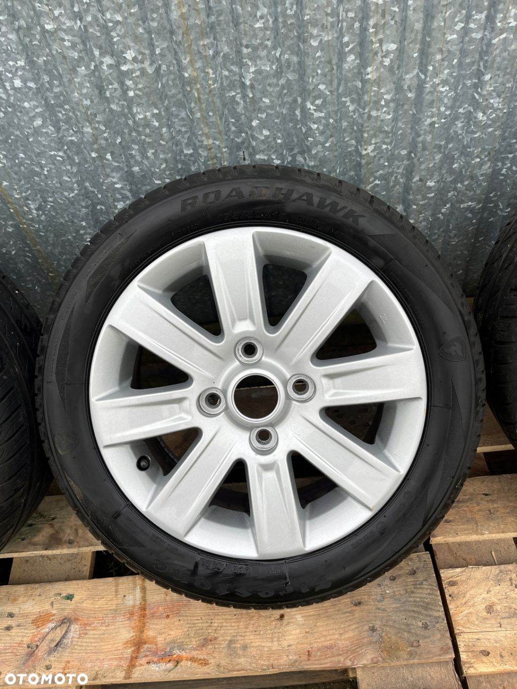 FELGI MITSUBISHI 15R 5SZT, OPONY LATO 16R/ 22R - 5