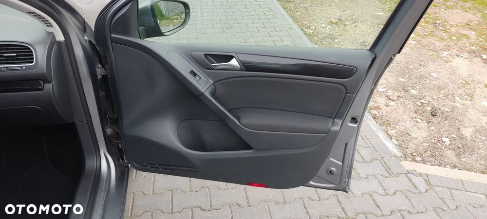 Volkswagen Golf 1.6 Edition - 28