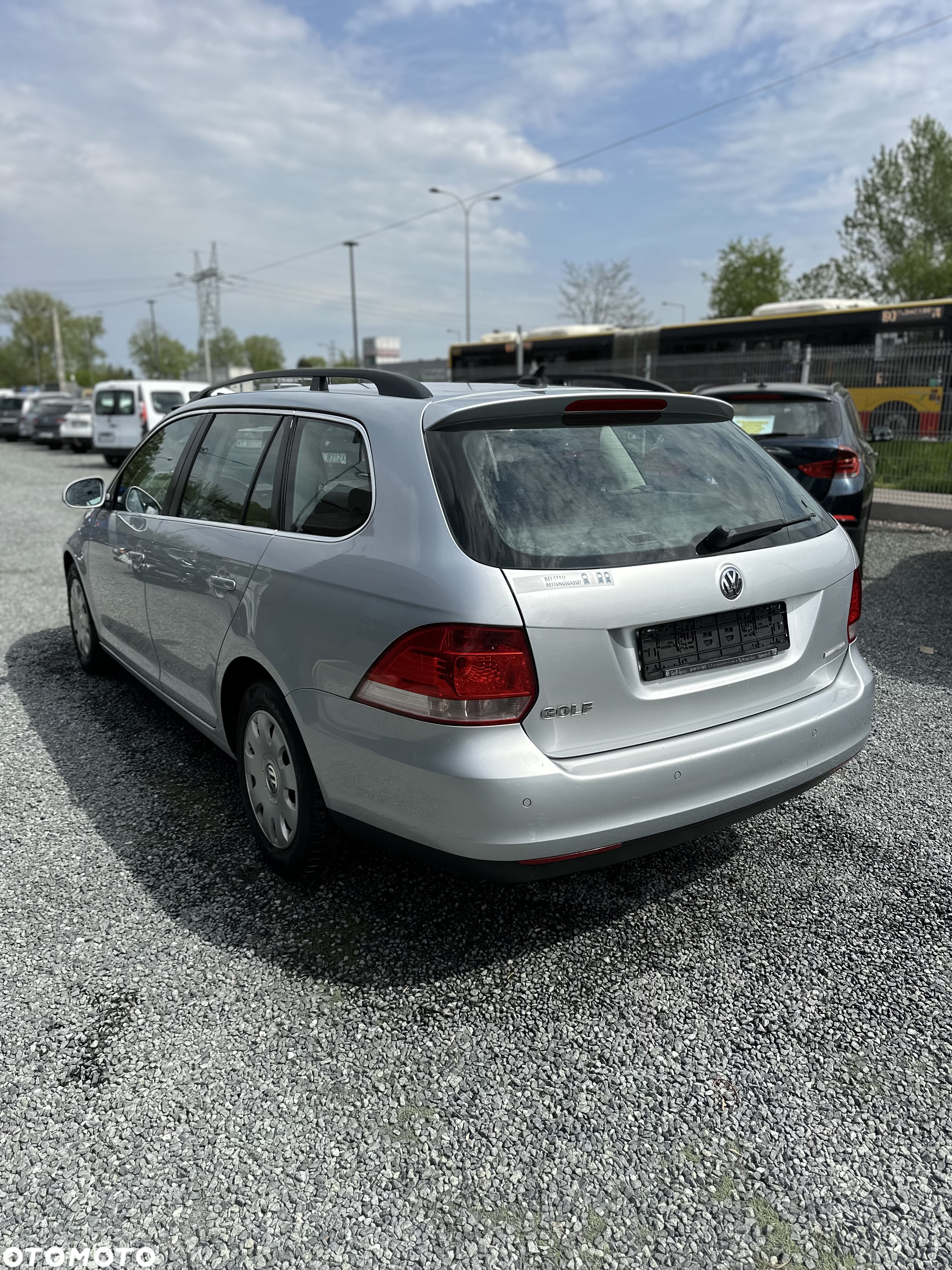 Volkswagen Golf 1.9 TDI DPF Edition BlueMotion - 6