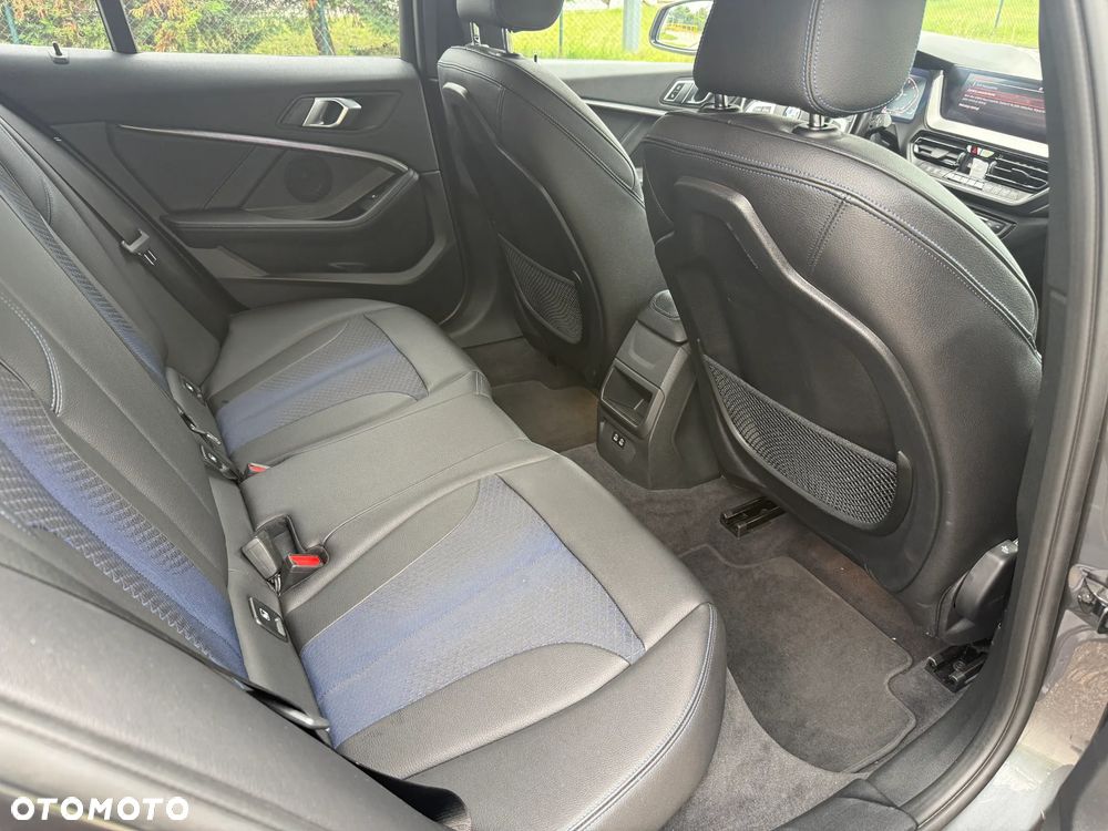 BMW Seria 1 118i M Sport - 11