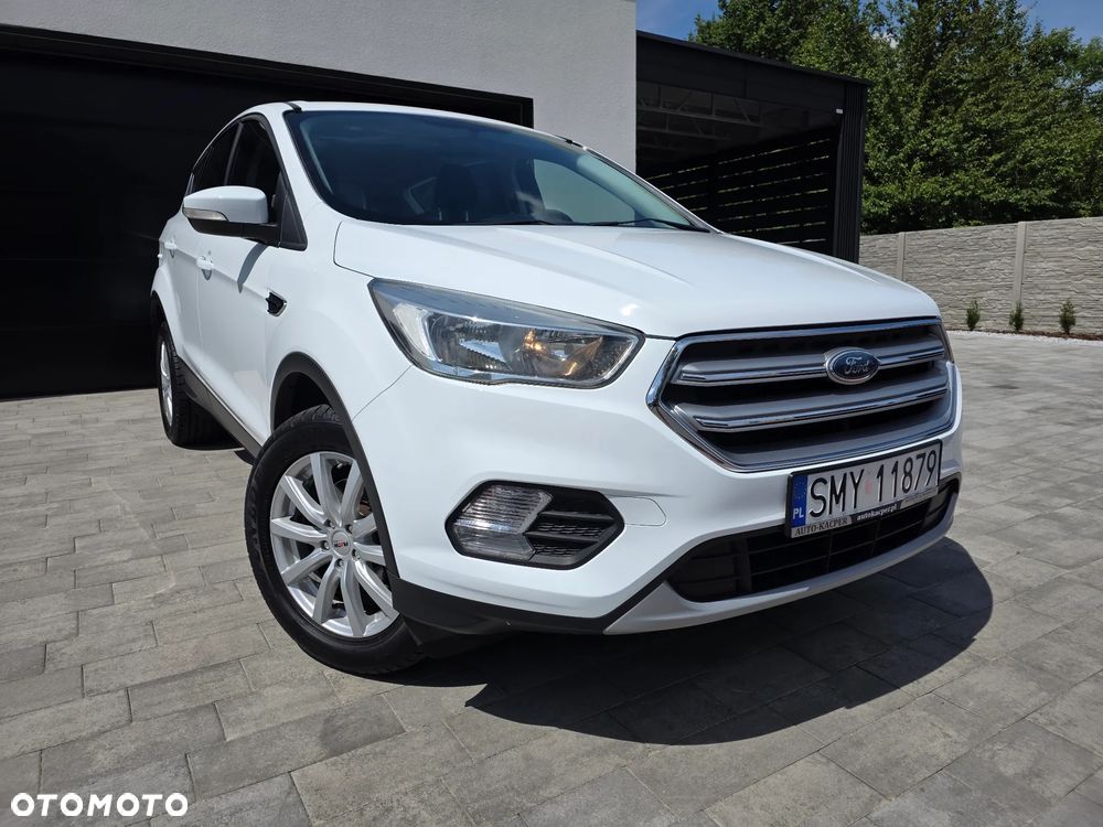 Ford Kuga 1.5 EcoBoost 2x4 Trend - 2