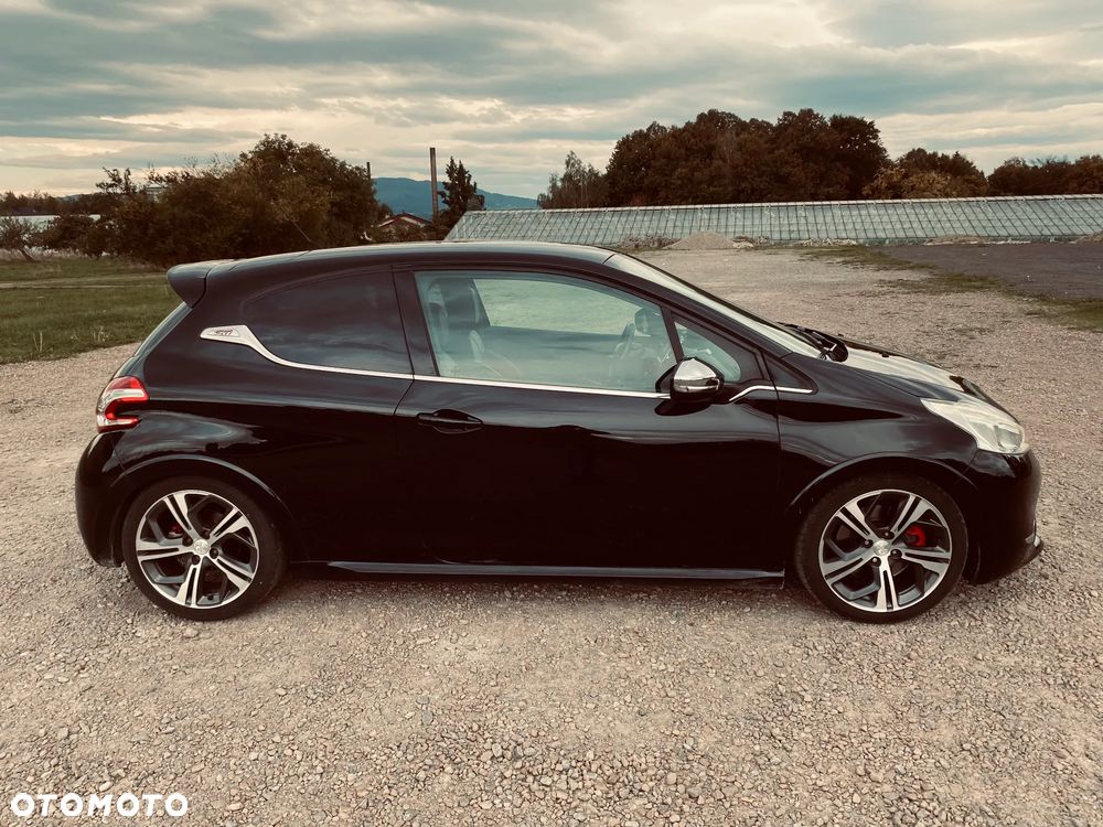 Peugeot 208 1.6 THP GTi - 9