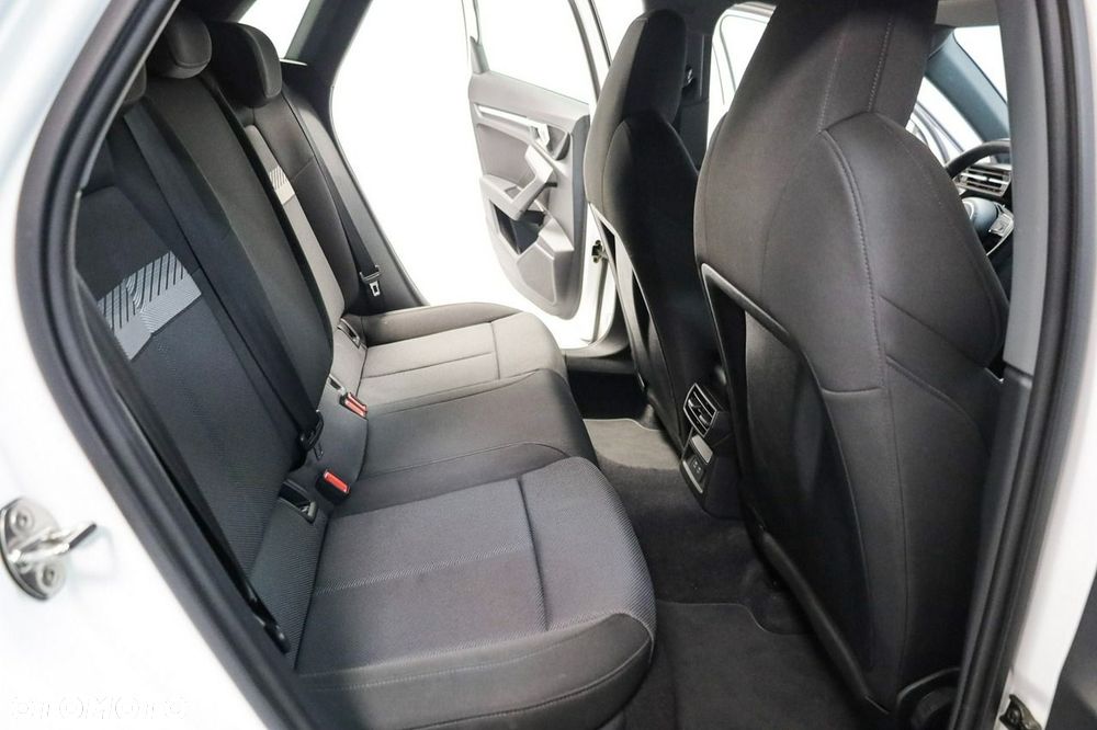 Audi A3 Sportback 35 TFSI S tronic S line - 23
