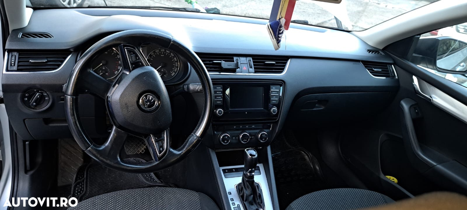 Skoda Octavia 2.0 TDI AMBITION DSG - 13